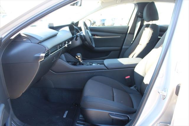2024 MAZDA Mazda3 G20 EVOLVE
