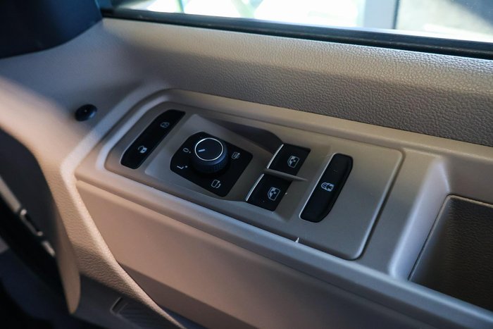 2025 Volkswagen Multivan TDI360 Life