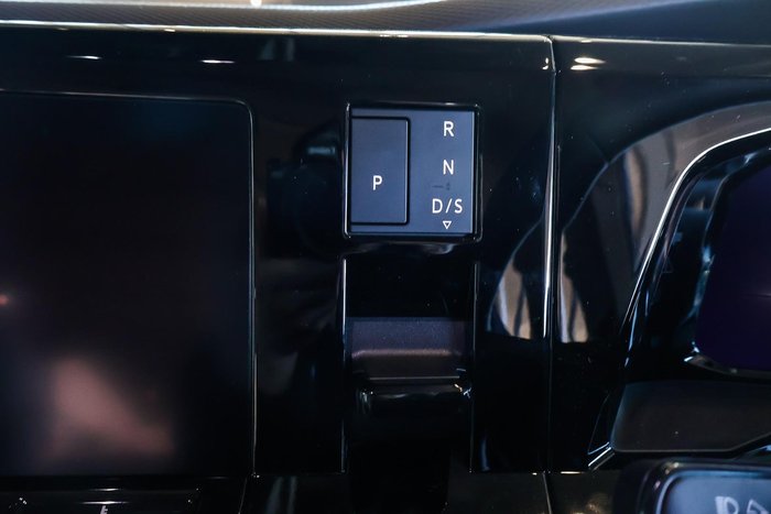 2025 Volkswagen Multivan TDI360 Life