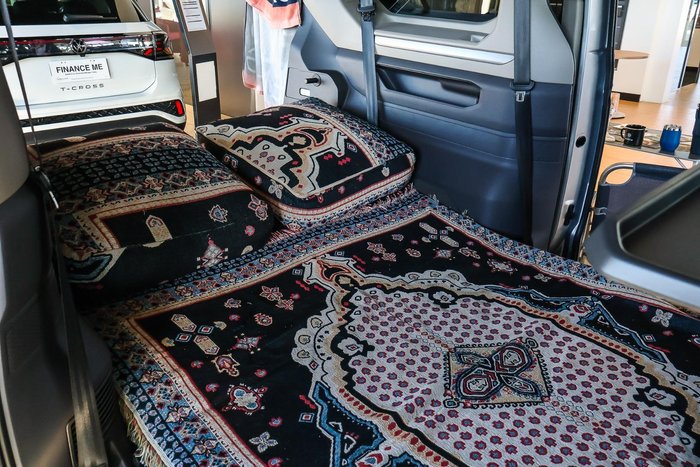 2025 Volkswagen Multivan TDI360 Life