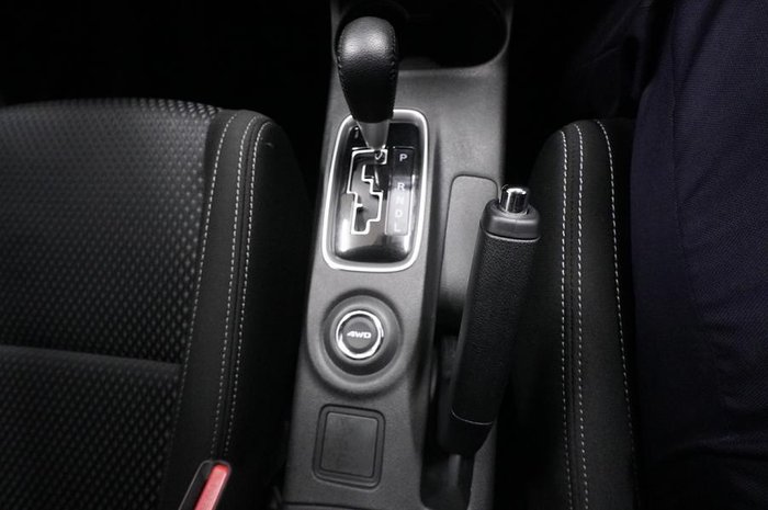 2016 Mitsubishi Outlander XLS