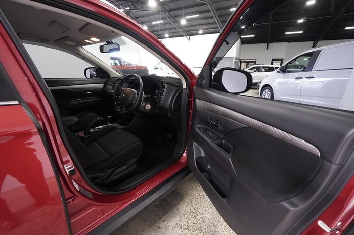 2016 Mitsubishi Outlander XLS