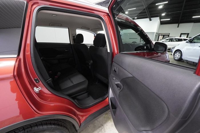 2016 Mitsubishi Outlander XLS