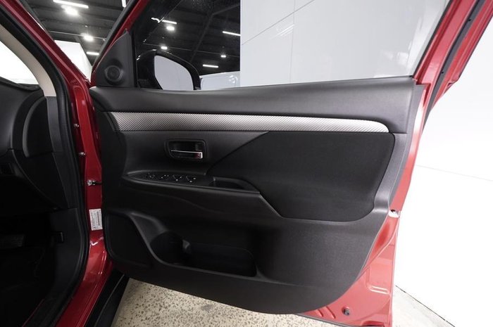 2016 Mitsubishi Outlander XLS
