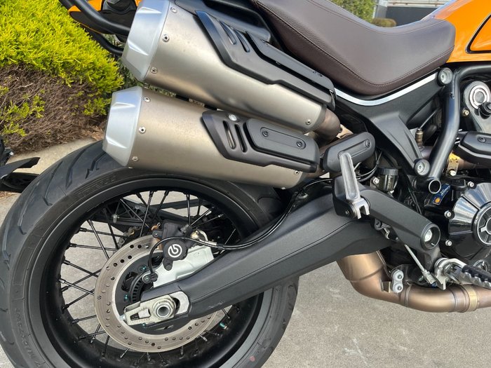 2022 DUCATI SCRAMBLER 1100 Yellow