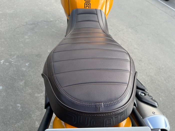 2022 DUCATI SCRAMBLER 1100 Yellow