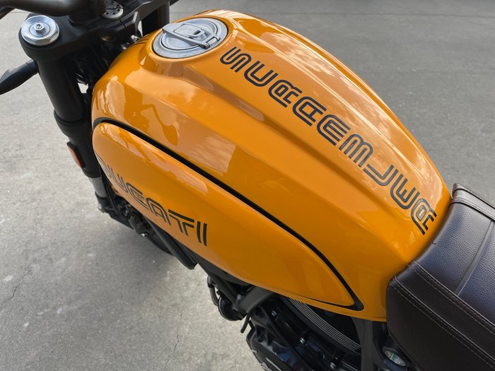 2022 DUCATI SCRAMBLER 1100 Yellow