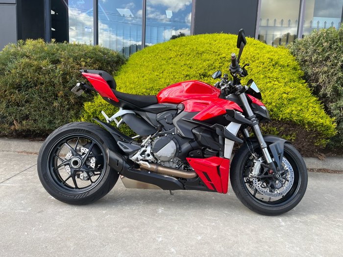 2022 DUCATI STREETFIGHTER V2 Red