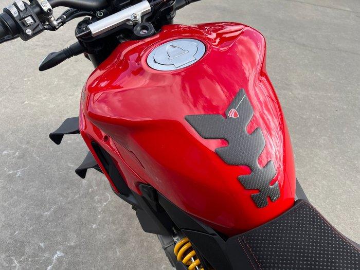 2022 DUCATI STREETFIGHTER V2 Red