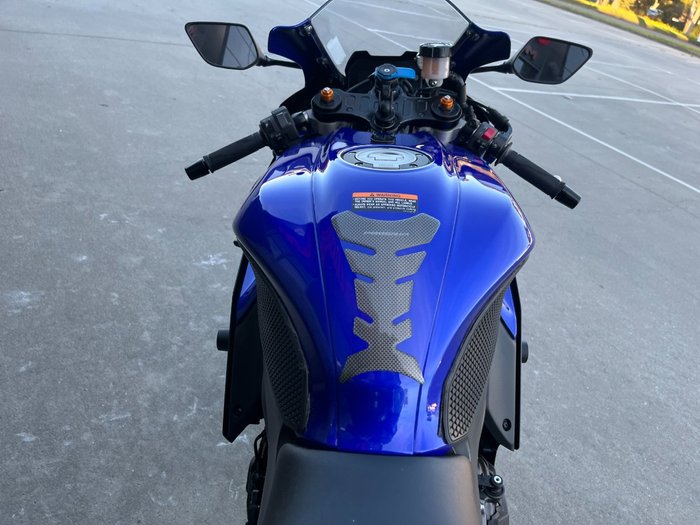 2024 Yamaha YZF-R7LA Blue