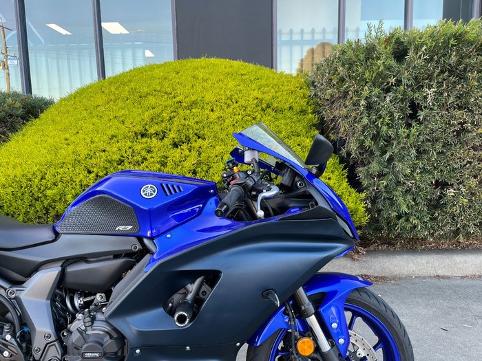 2024 Yamaha YZF-R7LA Blue
