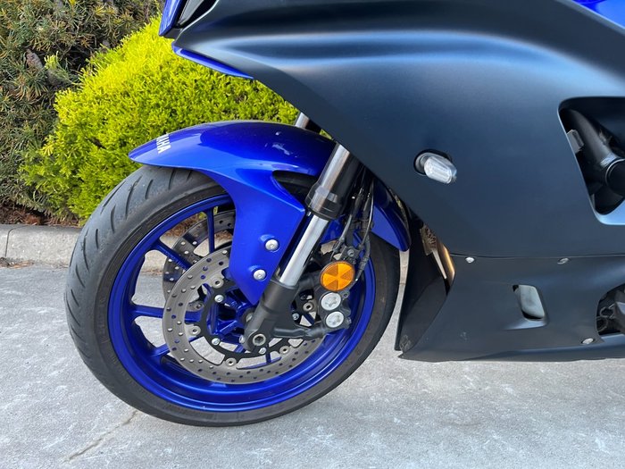2024 Yamaha YZF-R7LA Blue