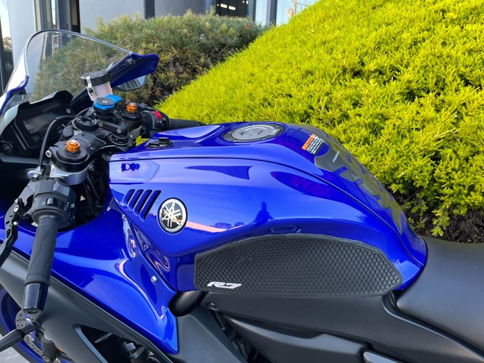 2024 Yamaha YZF-R7LA Blue
