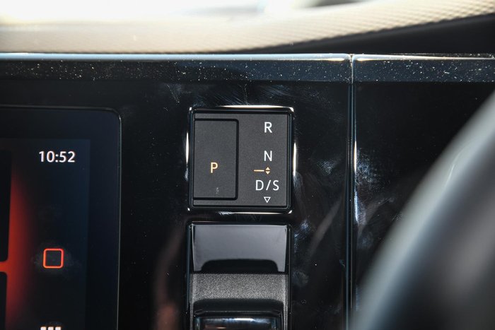 2025 Volkswagen Multivan TDI360 Life