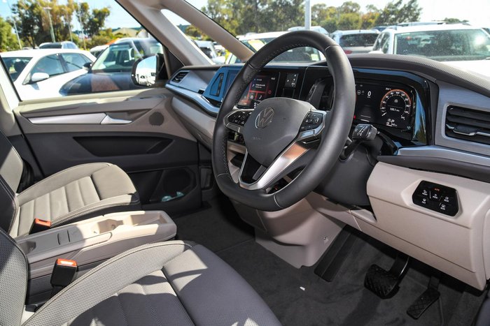 2025 Volkswagen Multivan TDI360 Life