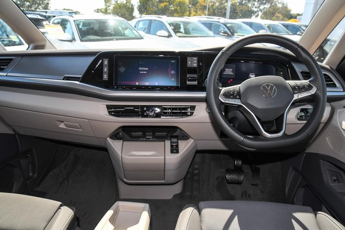 2025 Volkswagen Multivan TDI360 Life