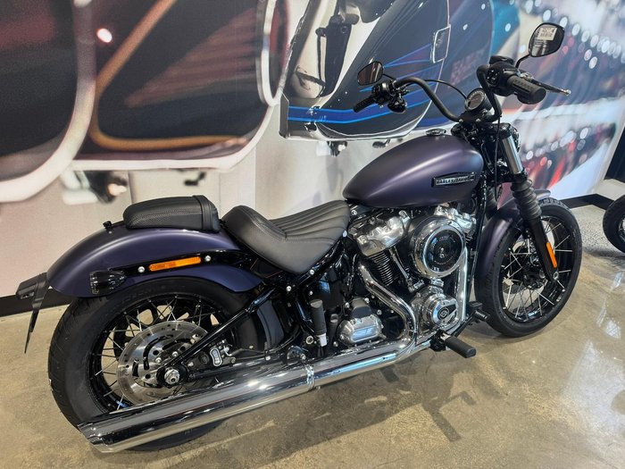 2025 Harley-Davidson Street Bob 117 (FXBB) Softail Purple