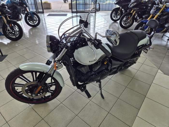 2016 Kawasaki Vulcan 900 Custom (VN900C) Vulcan White