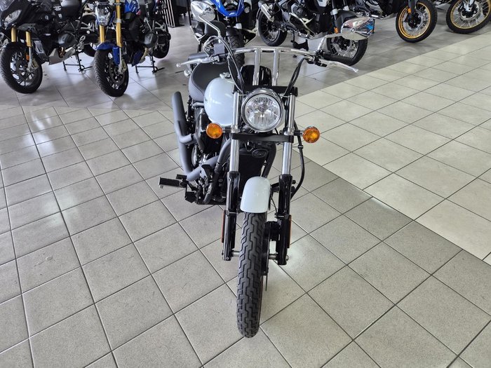 2016 Kawasaki Vulcan 900 Custom (VN900C) Vulcan White