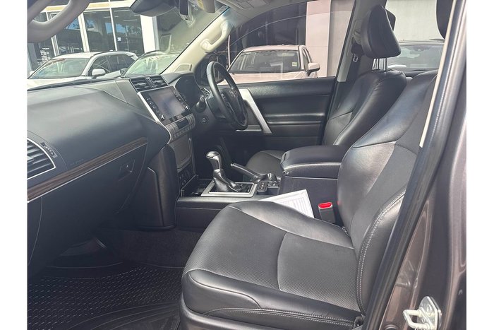 2021 Toyota Landcruiser Prado VX