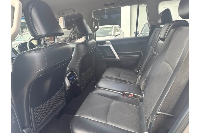 2021 Toyota Landcruiser Prado VX