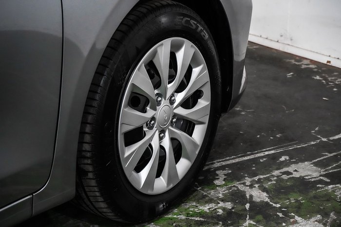 2024 Kia Cerato S