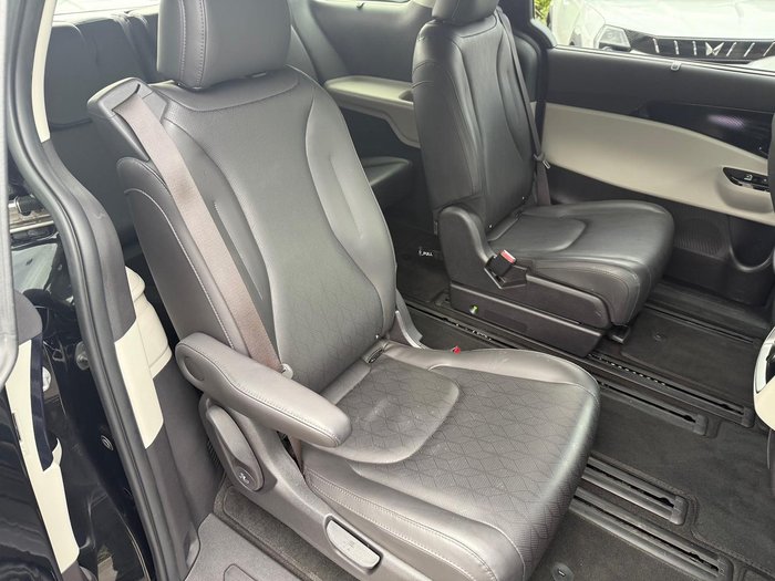 2022 Kia Carnival Platinum