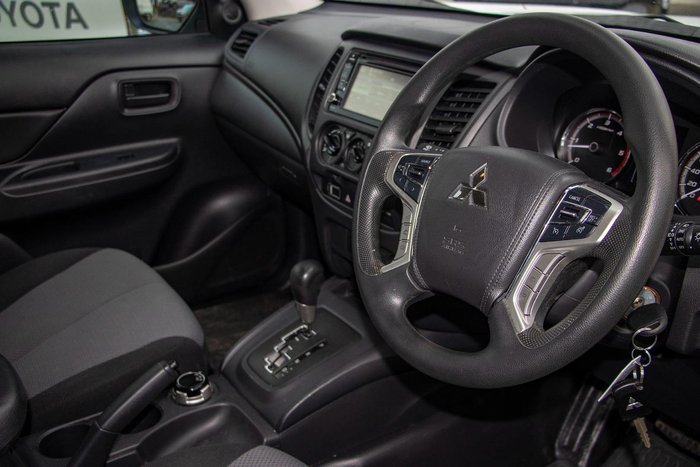 2021 Mitsubishi Triton GLX