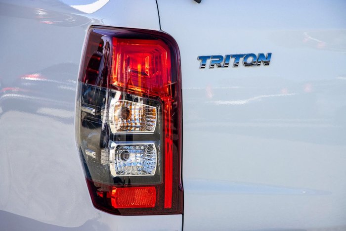 2021 Mitsubishi Triton GLX