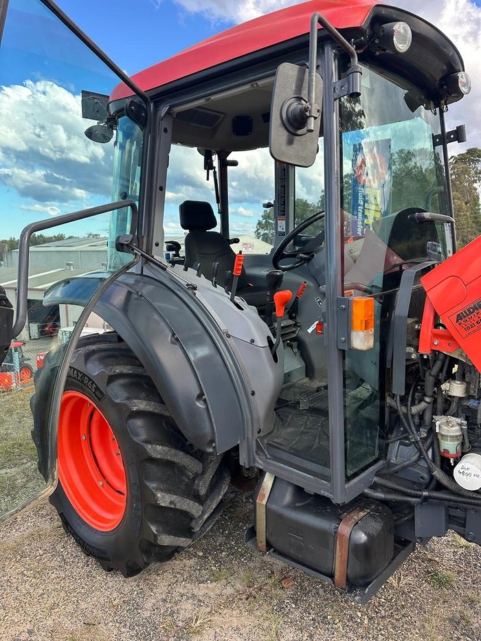 2021 Kubota M5091dhcn-Ds Orange