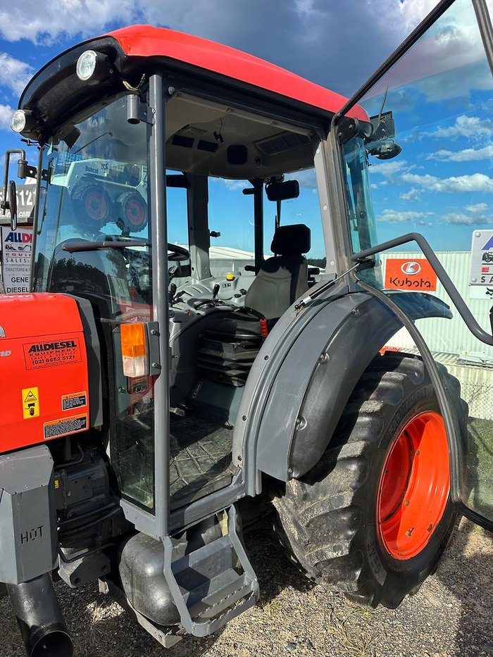 2021 Kubota M5091dhcn-Ds Orange
