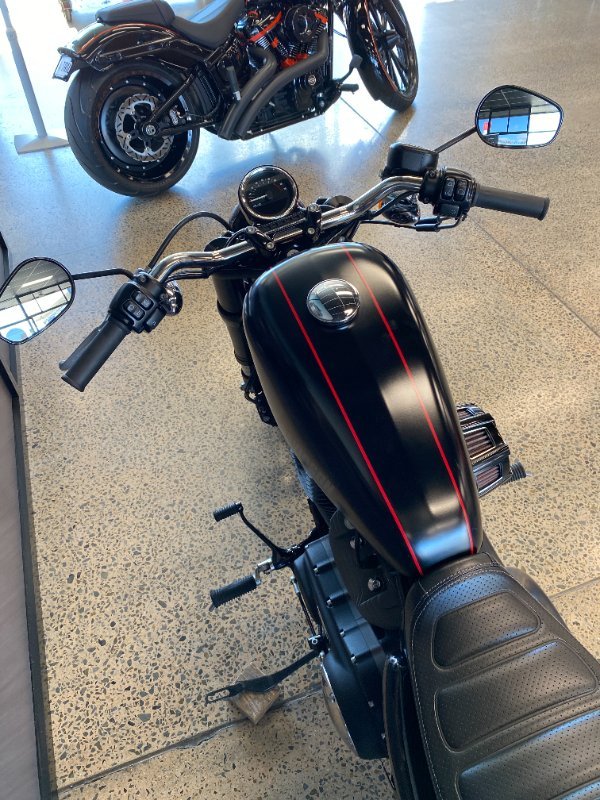 2016 Harley-davidson XC1200CX ROADSTER BLACK