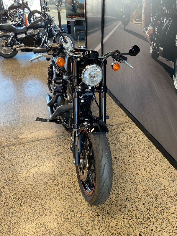 2016 Harley-davidson XC1200CX ROADSTER BLACK