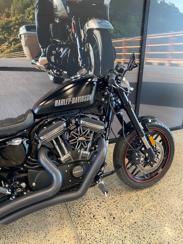 2016 Harley-davidson XC1200CX ROADSTER BLACK