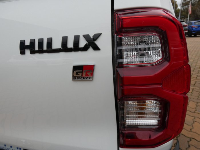 2024 Toyota Hilux