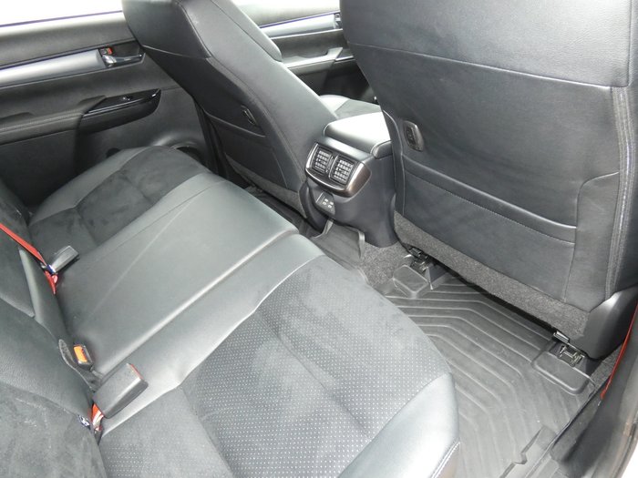 2024 Toyota Hilux