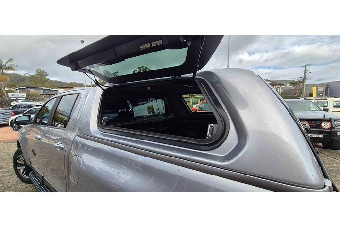 2019 Toyota Hilux SR5