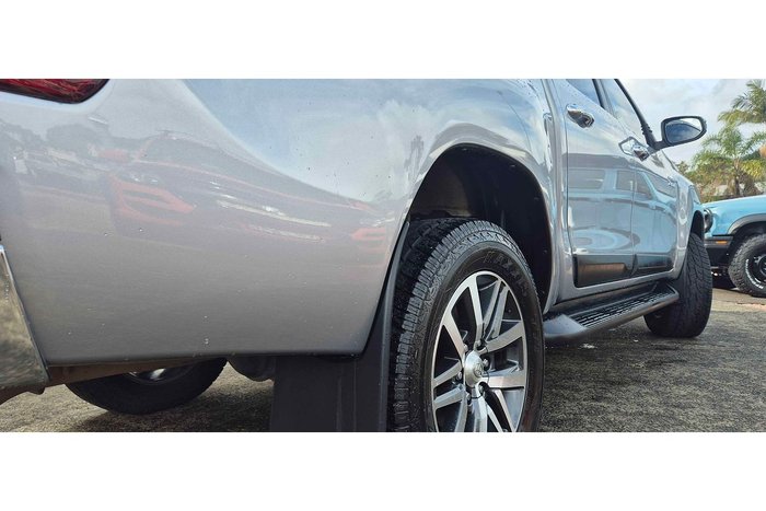 2019 Toyota Hilux SR5