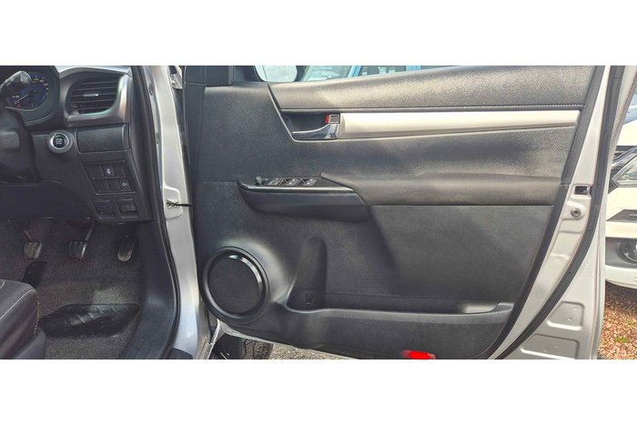 2019 Toyota Hilux SR5