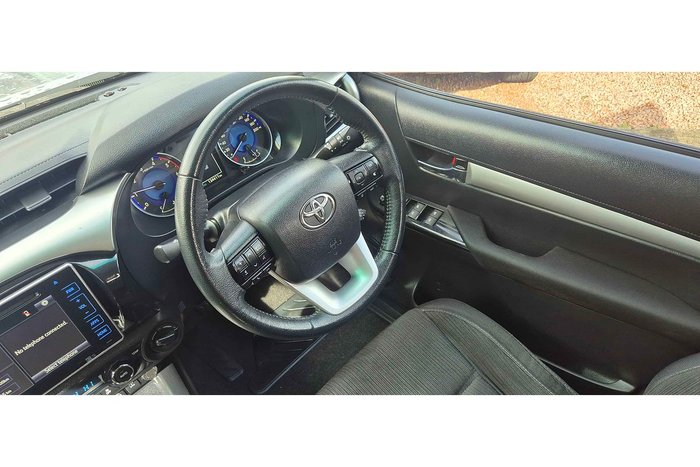 2019 Toyota Hilux SR5