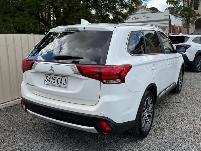 2018 Mitsubishi Outlander LS