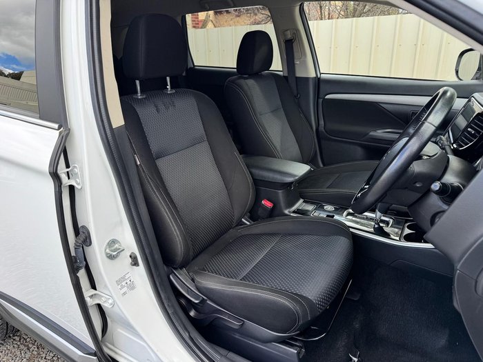 2018 Mitsubishi Outlander LS
