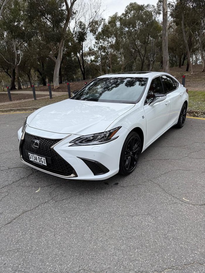 2024 Lexus ES 300h F Sport