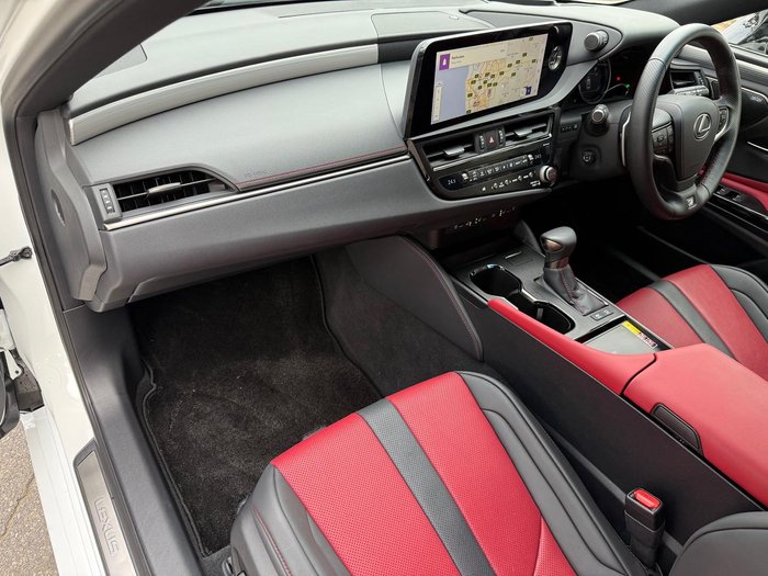 2024 Lexus ES 300h F Sport