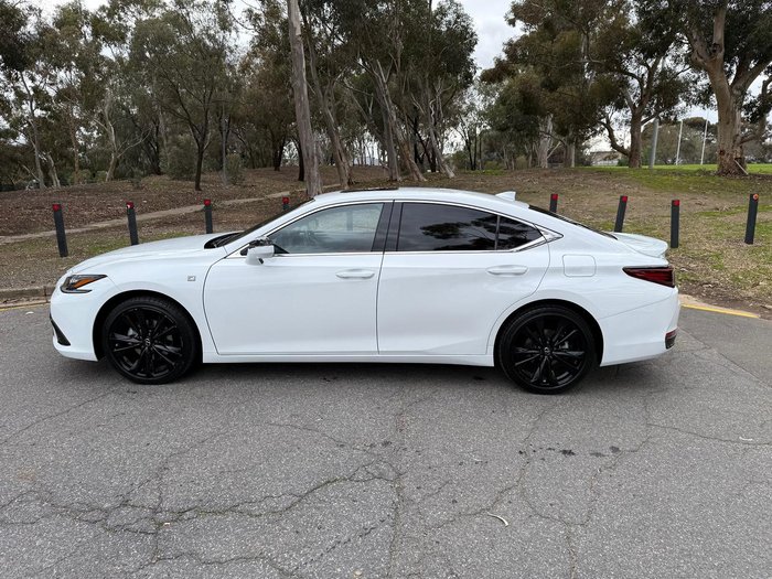 2024 Lexus ES 300h F Sport