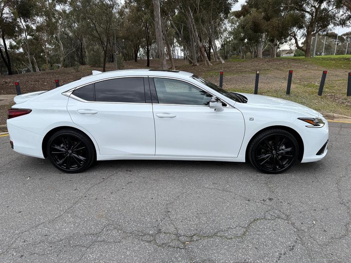 2024 Lexus ES 300h F Sport