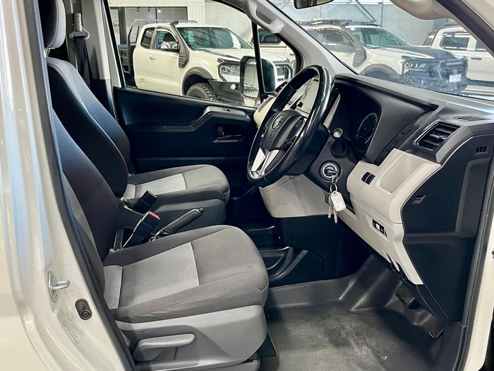 2020 Toyota Hiace Commuter GDH322R French Vanilla