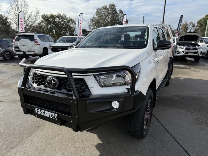 2025 Toyota Hilux