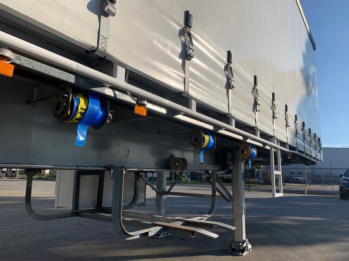 2012 Vawdrey St3 20 Pallet Sd Curtain Sider, Fork Lift Floor