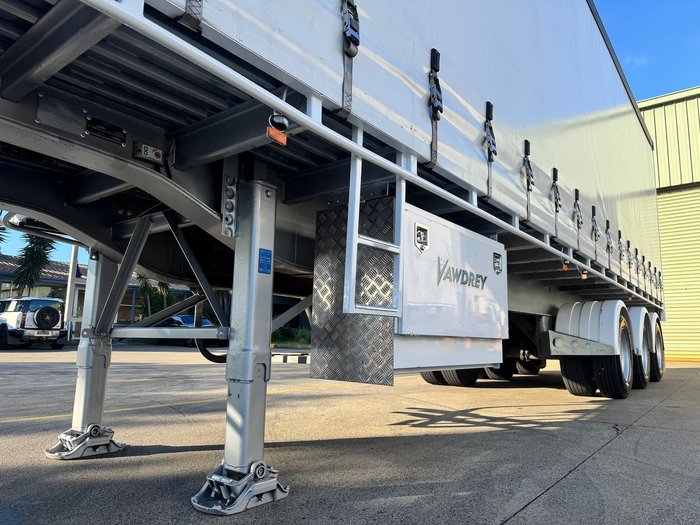 2012 Vawdrey St3 20 Pallet Sd Curtain Sider, Fork Lift Floor